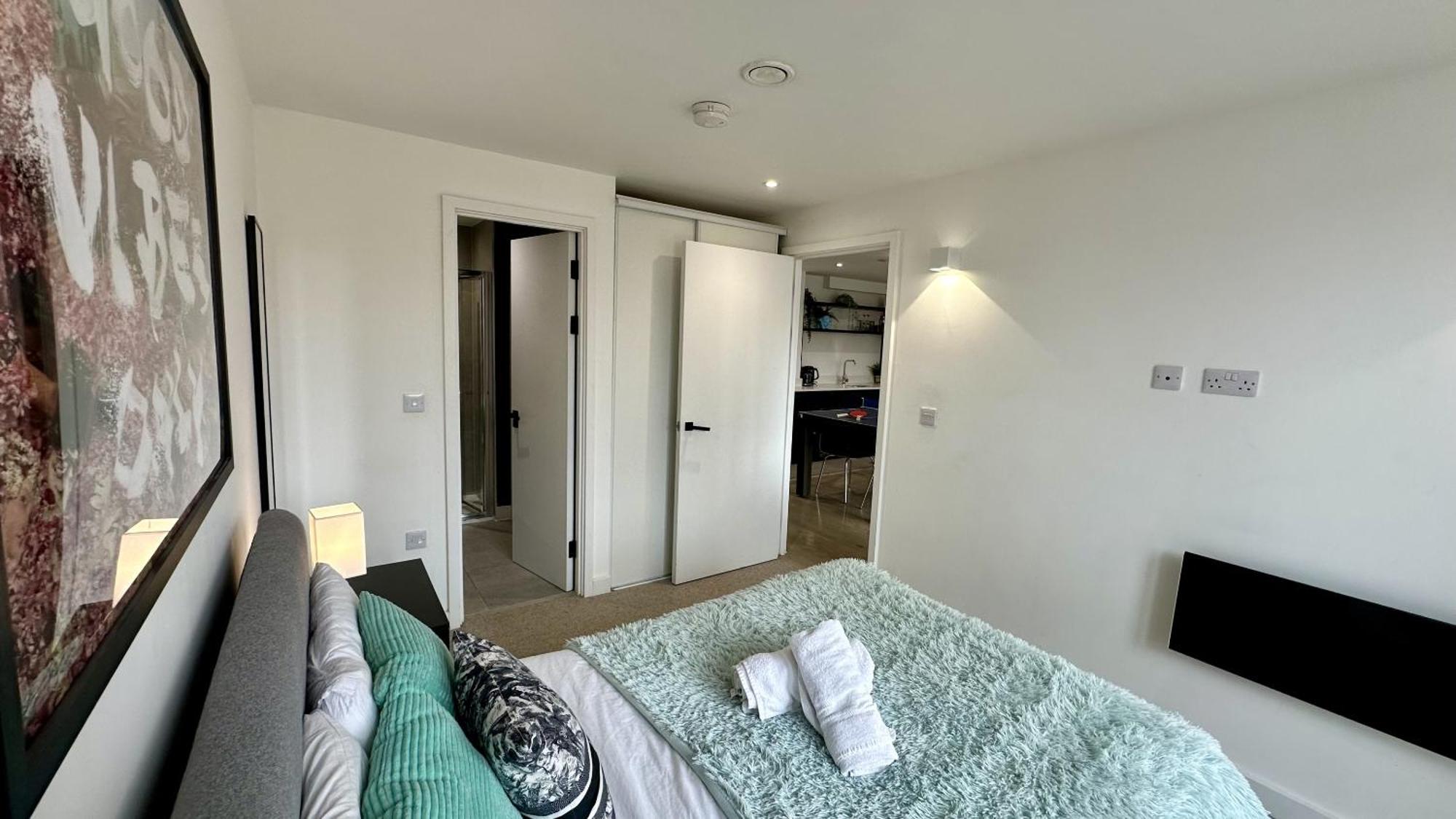 Lux Livin' Apartments - Luxury 2 Bed Apartment With Sky Garden Манчестер Екстер'єр фото