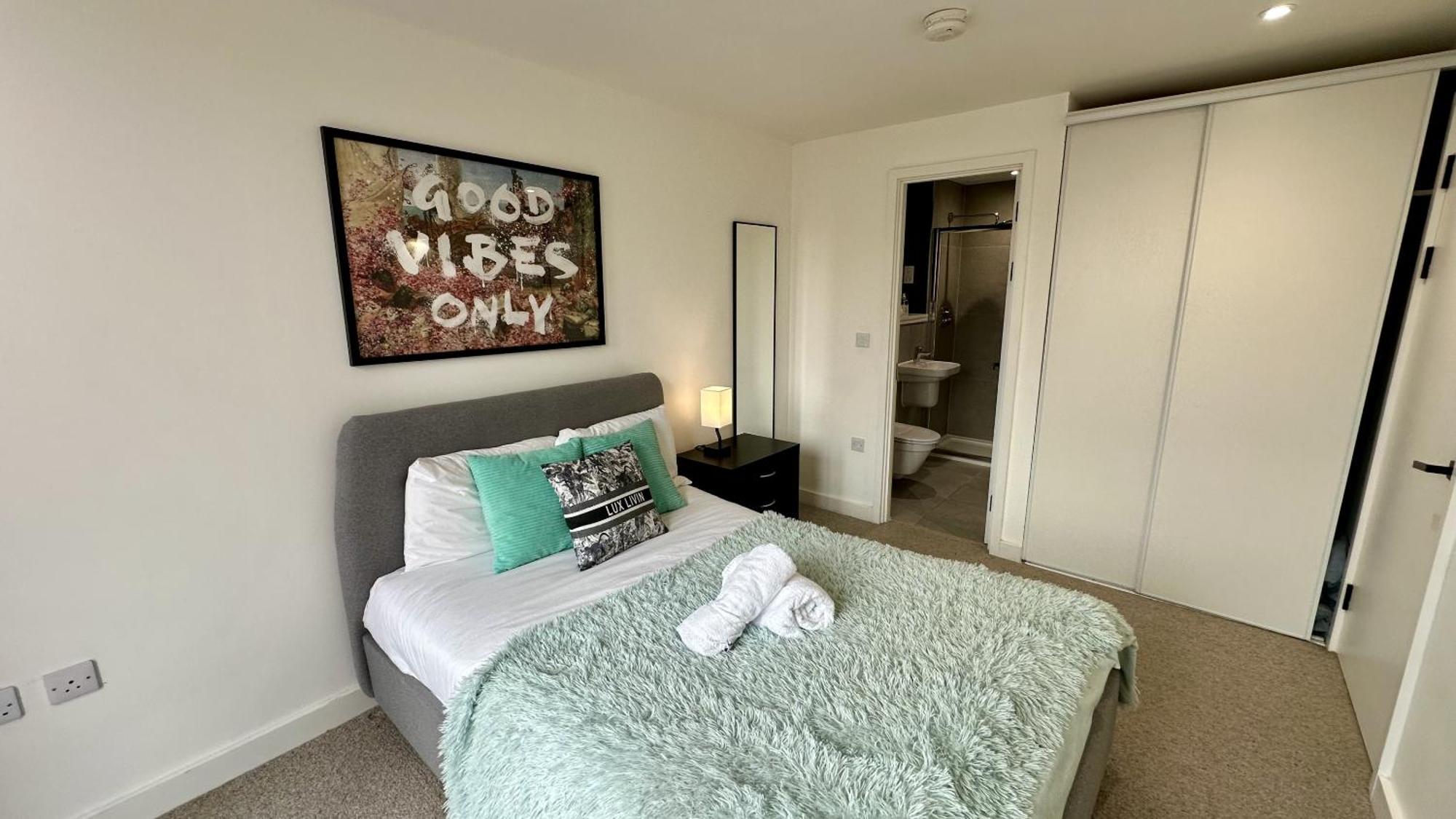Lux Livin' Apartments - Luxury 2 Bed Apartment With Sky Garden Манчестер Екстер'єр фото