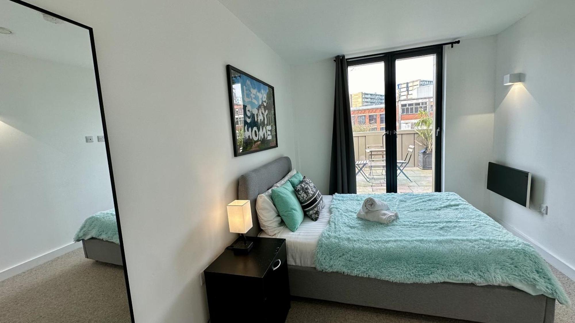 Lux Livin' Apartments - Luxury 2 Bed Apartment With Sky Garden Манчестер Екстер'єр фото
